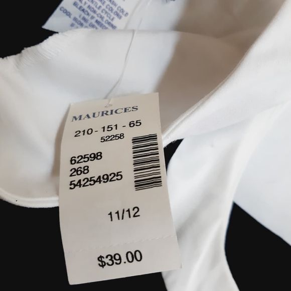 New with tags,
Maurices zip up black and white - Picture 7 of 9